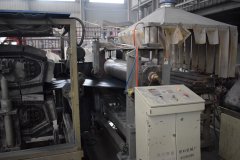合成樹脂瓦共擠層兩邊覆不到邊是什么原因造成的？